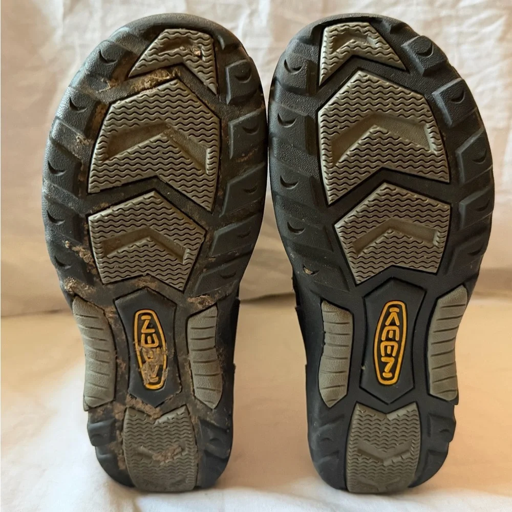 Keen girls waterproof Bern winter Boots Sz 5